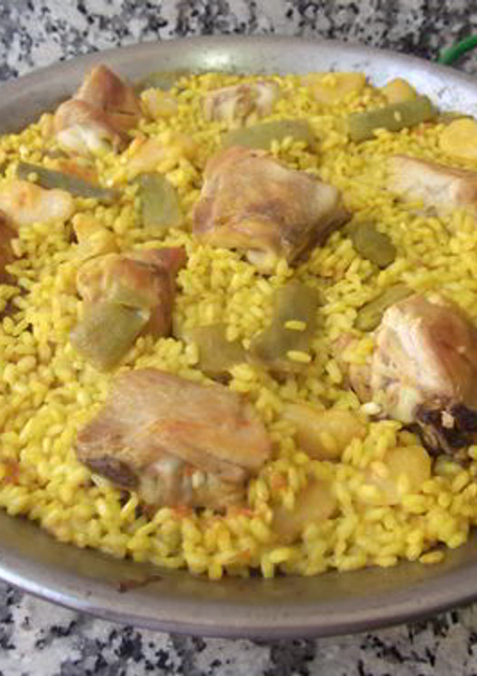 Una foto de Paella valenciana