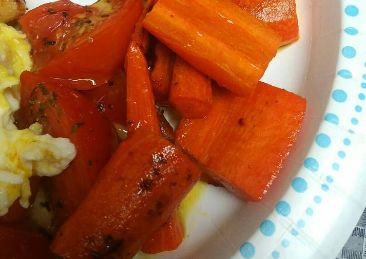 Steps to Cook Delicious Carrots Roasted in the Oven