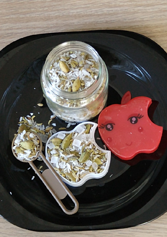 A picture of Homemade Mouthfresherner mukhwas.