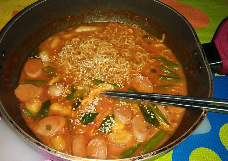 Resep Tteokbokki 떡복기 Kue Beras Pedas Korea Oleh Tresnanur Cookpad 