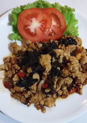 รูปของ ไก่ผัดใบกระเพรา