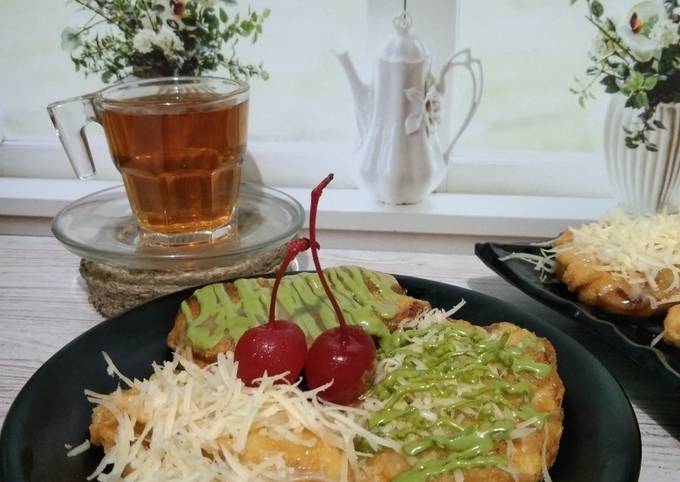 Pisang goreng green Ju (green tea + keju)
