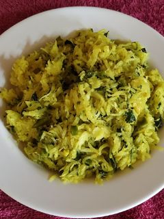 मुळा भाजी (Mula bhaji recipe in marathi) रेसिपी चे मुख्य फोटो