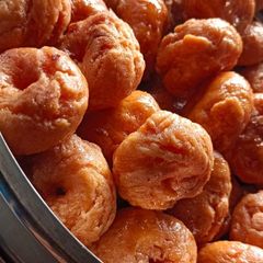 A picture of खुसखुशीत खाजा.