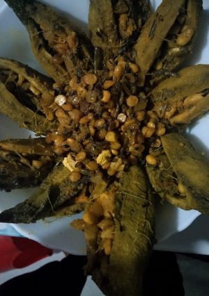 चने की दाल के चटपटे करेले (chane ki dal ke chatpate karela reicpe in Hindi) रेसिपी मुख्य फोटो