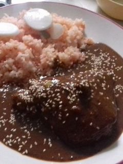 Una foto de Mole de boda ranchero para hacer en la ciudad. (Mole práctico)