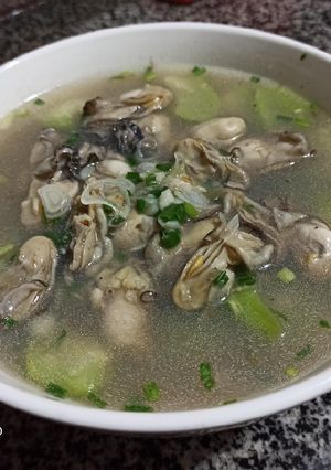 Hình của món Canh mướp nấu hàu.