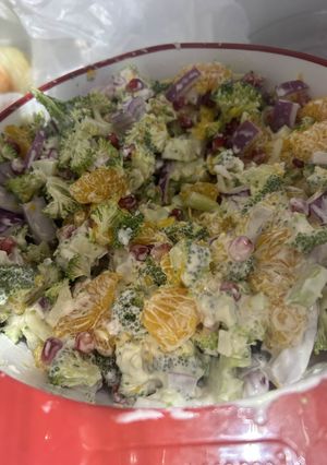A picture of Erin's Broccoli Salad.