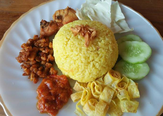 Resep Nasi Kuning Magicom Oleh Verucha Cookpad