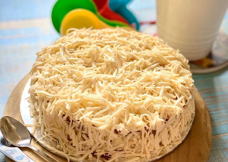 Recipe of Super Quick Homemade Indonesian Fermented Cassava Cheese Cake (Bolu Tape Keju)