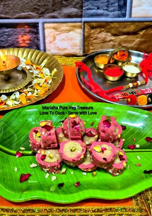 केसर इलायची रोज़ फ्लेवर ड्राई फ्रूट्स मावा रोल - रक्षाबंधन स्पेशल इंस्टेंट मिठाई रेसिपी मुख्य फोटो
