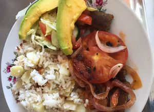 Una foto de Arroz de papa con repollo