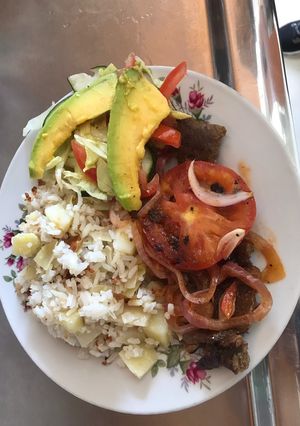 Una foto de Arroz de papa con repollo
