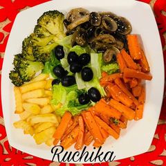 A picture of Colorful veg platter.