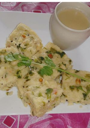 A picture of Stuff Rawa Idli.