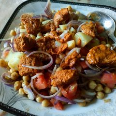 A picture of Chickpea BBQ Salad.