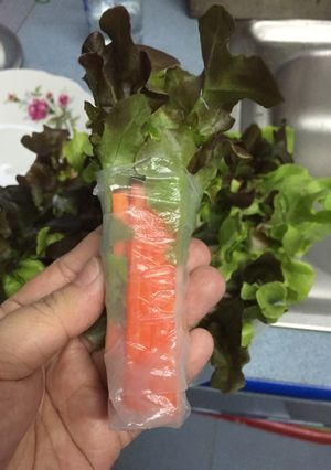 รูปของ Salad rolls