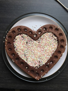 Una foto de Bizcocho de chocolate casero😋