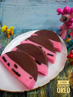 Foto resep Puding Coklat Strawberry Oreo