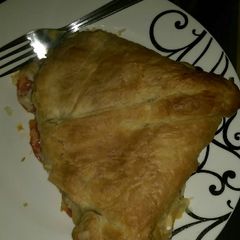 A picture of Puff Pastry Pizza Pie.