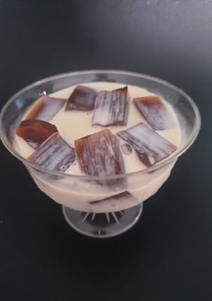 A picture of Coffee Jelly.