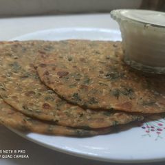 A picture of Moringa leaves paratha.