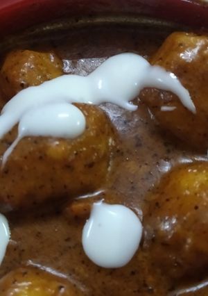 कश्मीरी दम आलू (Kashmiri dum aloo recipe in hindi) रेसिपी मुख्य फोटो