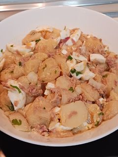 Una foto de Patatas aliñadas