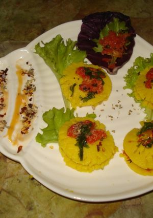 A picture of Khandvi Ravioli.