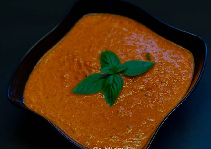 Tomato Red Capsicum Soup