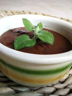 Una foto de Natilla de cacao puro al aroma de canela con bebida vegetal