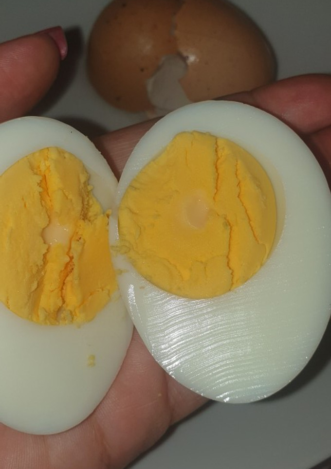 Una foto de Cocer huevo en olla gm, huevo duro