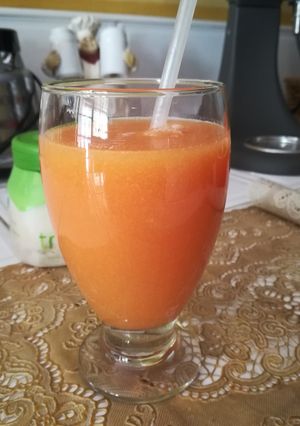 Una foto de Batido Multisabor (piña, lechoza, celery y limón)