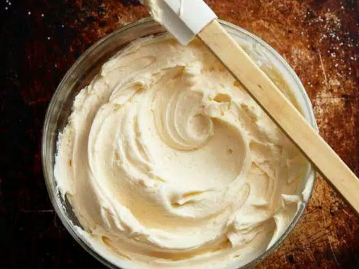 Anti Ribet, Bikin Butter Cream Gurih (Untuk Olesan Roti dan Donat) Farah Quinn