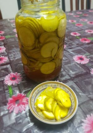 عکسی از دستور ترشی کدو سبز و پیاز