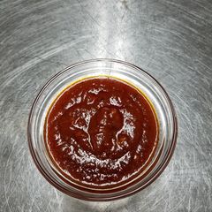 A picture of Pizza sauce.