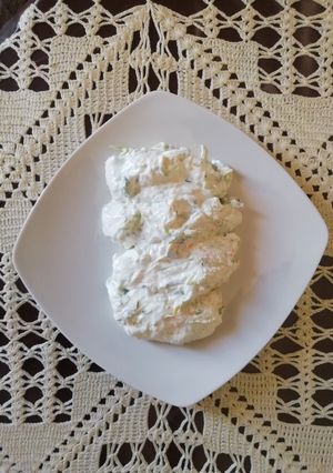 A picture of Tzatziki.