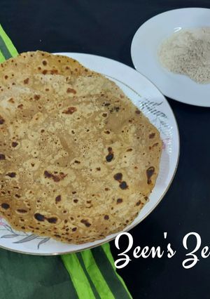 A picture of Soya and Wheat flour Rotis.