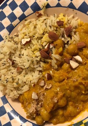 Una foto de Curry de garbanzos con leche de coco