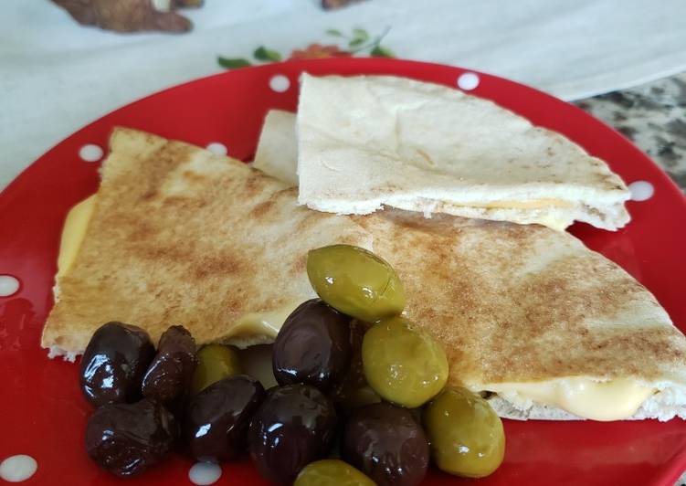 Bread with cheese π₯π§