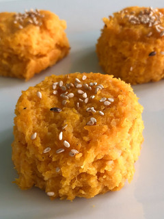 Una foto de Muffins de calabaza y queso