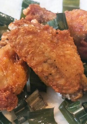 รูปของ ปีกไก่ทอดน้ำปลา กรอบมาก