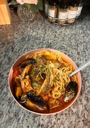 A picture of Spicy Seafood Spaghetti.
