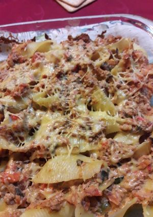 Una foto de Conchiglioni con salsa de atún