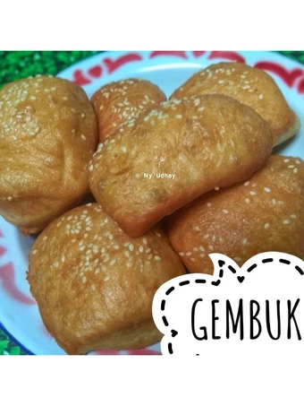 Langkah Gampang Menyiapkan Resep Gembukan / Odading / Kue Bantal yang Uenak Anti Ribet, Bikin Ngiler