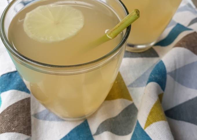 Cara Gampang Membuat Honey-Lemongrass Tea Anti Gagal