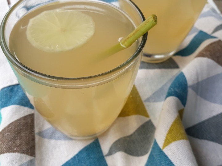 Cara Gampang Membuat Honey-Lemongrass Tea Anti Gagal