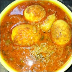 A picture of Anda aloo.