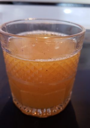 A picture of Jabardast orange juice.