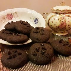 Chocolate cookies with choco chips A picture of Chocolate cookies with choco chips.